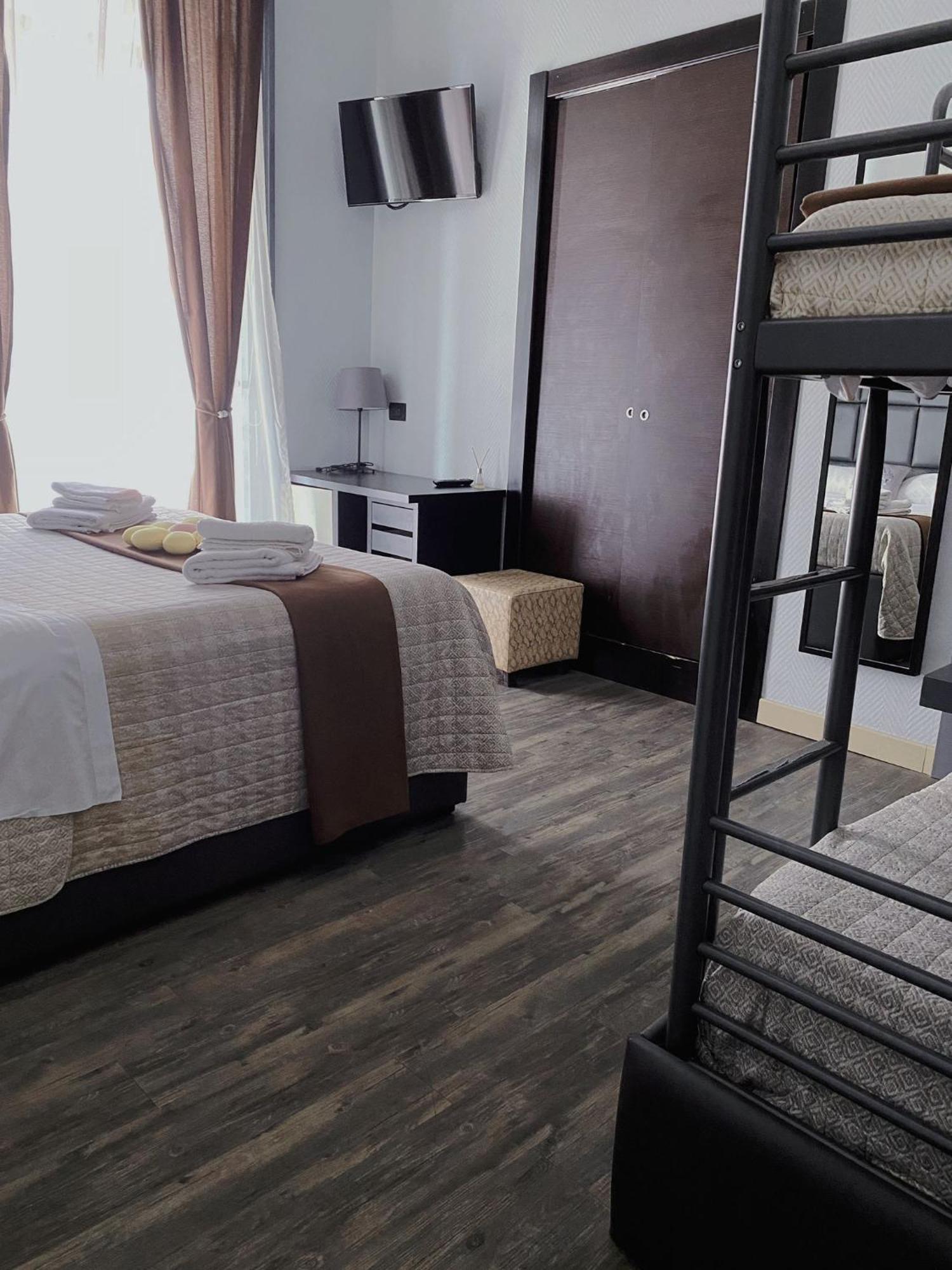 Dolce Vita Rooms 나폴리 외부 사진